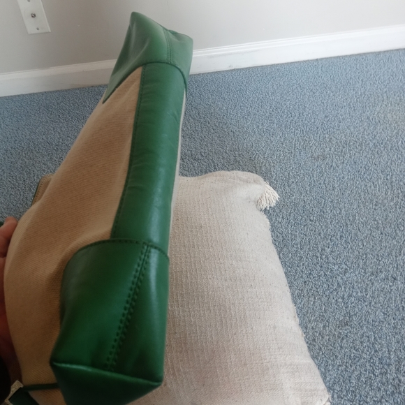 Like new Tory Burch bag - Picture 7 of 7